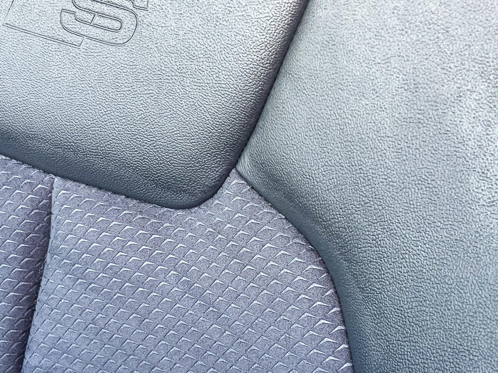 Thumbnail: 2022 Audi SQ5 - 24