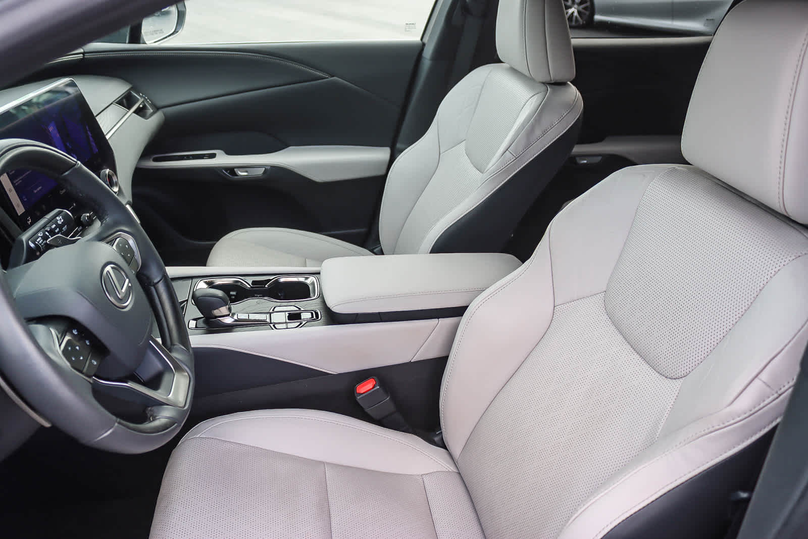 Thumbnail: 2024 Lexus RX - 17