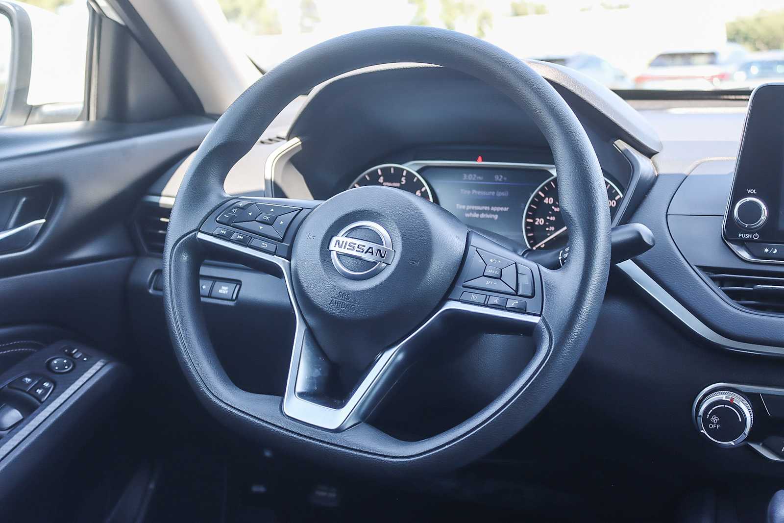 Thumbnail: 2019 Nissan Altima - 14