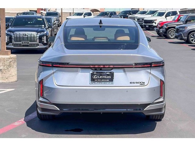 Thumbnail: 2026 Lexus ES - 3