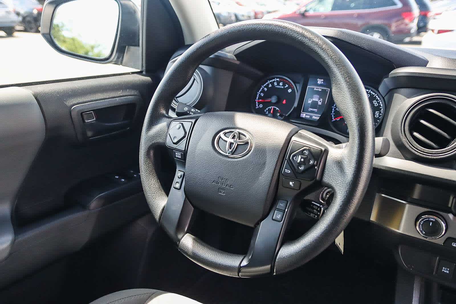 Thumbnail: 2021 Toyota Tacoma - 19