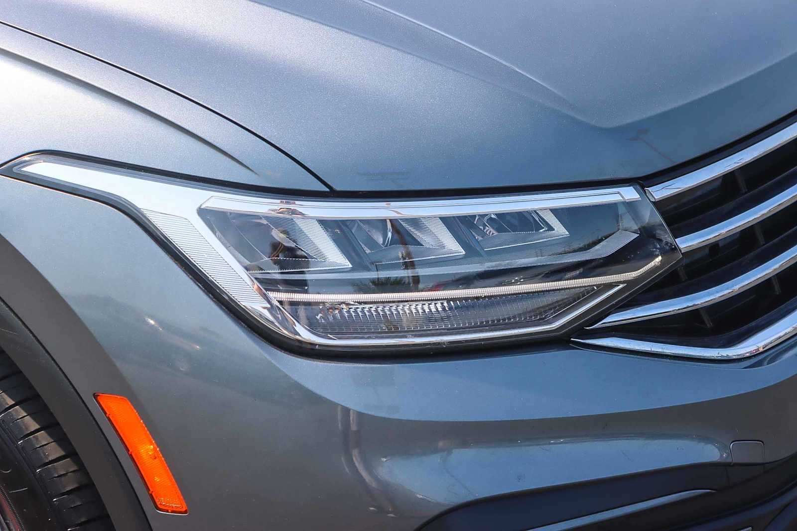 Thumbnail: 2022 Volkswagen Tiguan - 7