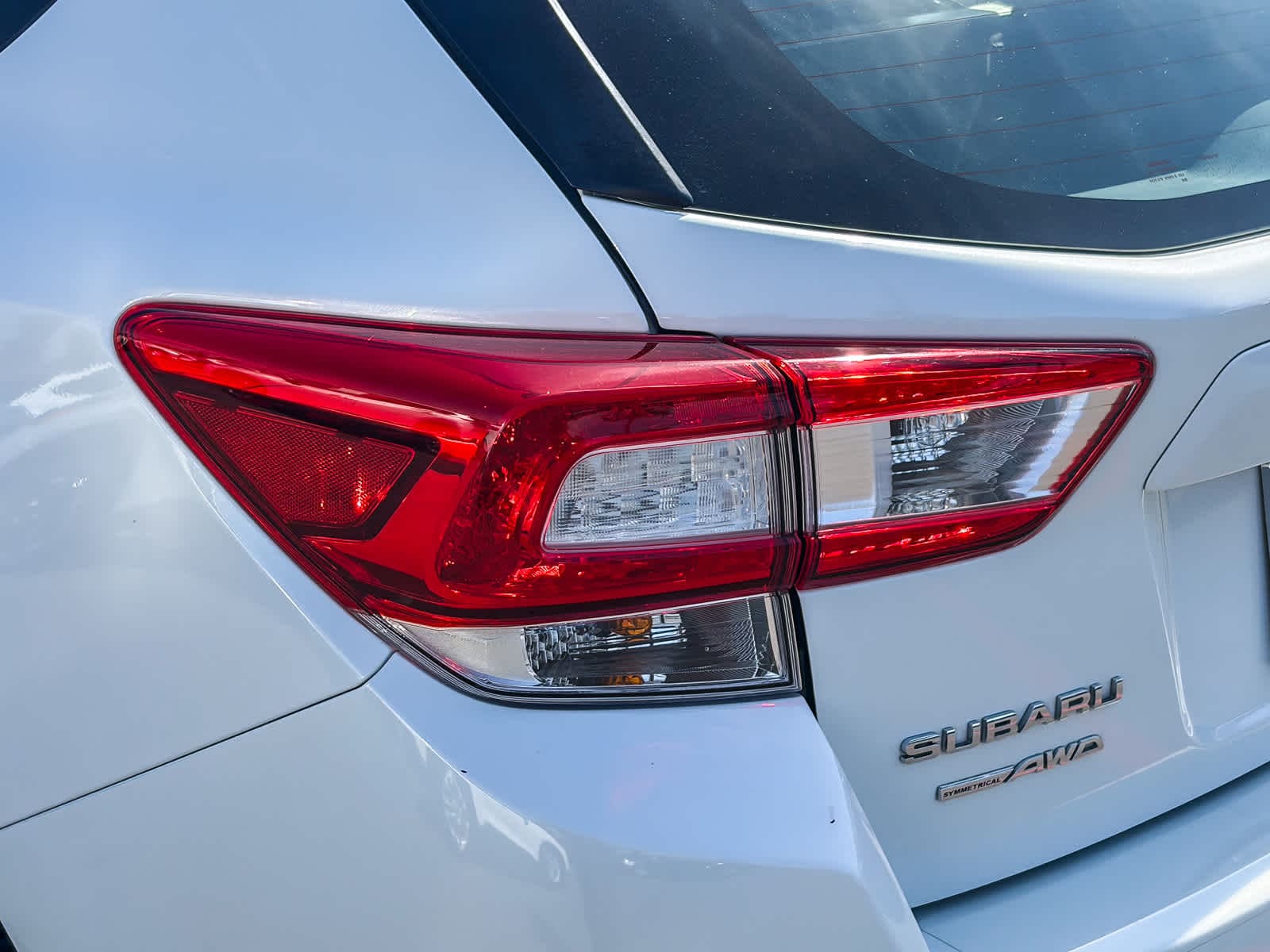 2018 Subaru Impreza 2.0i Limited photo 3