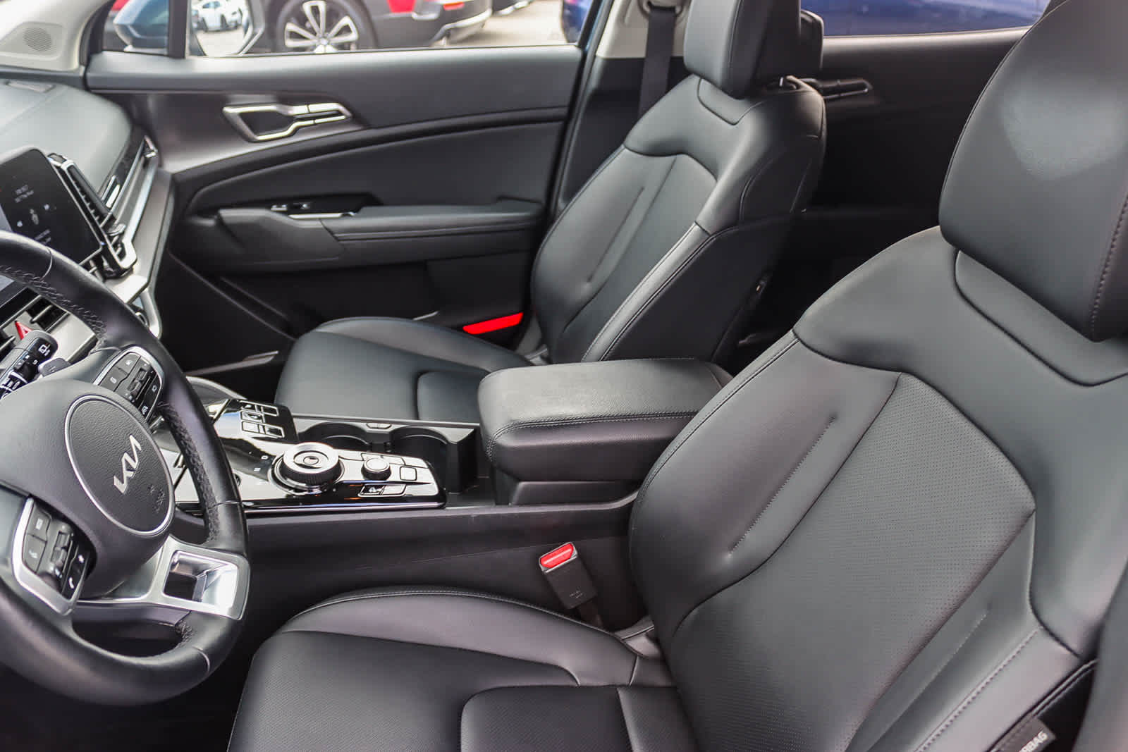 Thumbnail: 2023 Kia Sportage - 16