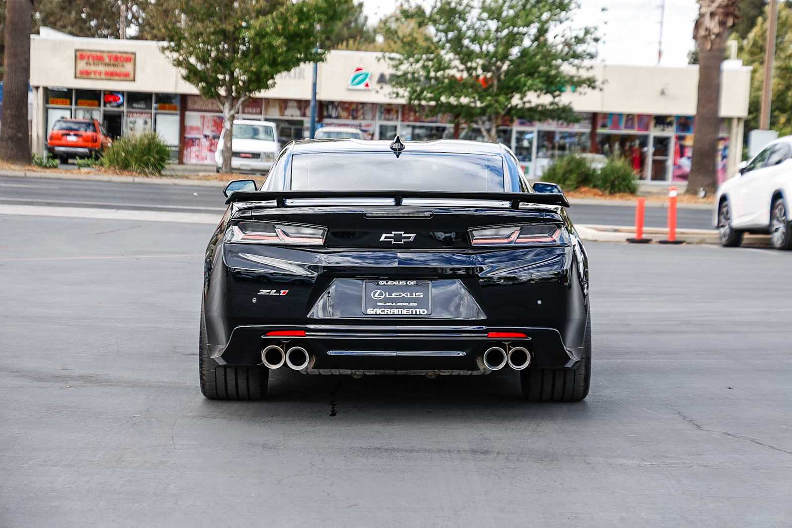 Thumbnail: 2017 Chevrolet Camaro - 3