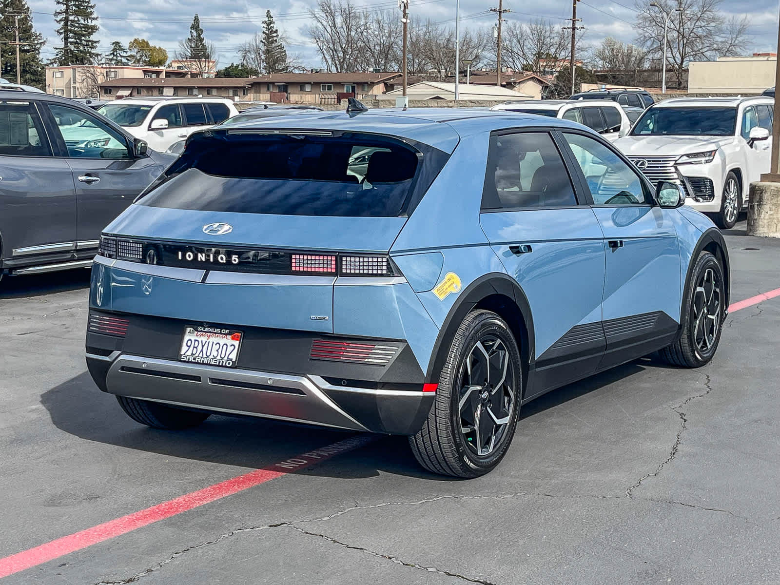 Thumbnail: 2022 Hyundai Ioniq 5 - 4