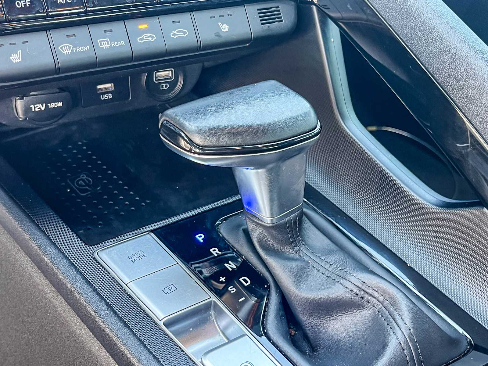 Thumbnail: 2023 Hyundai Elantra - 18