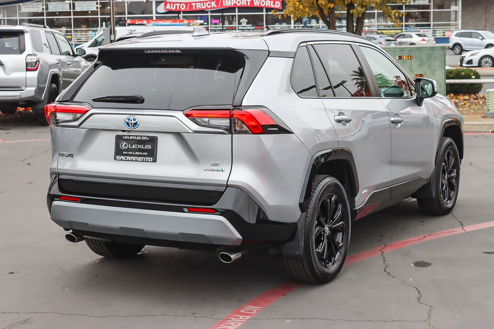Thumbnail: 2022 Toyota RAV4 - 4