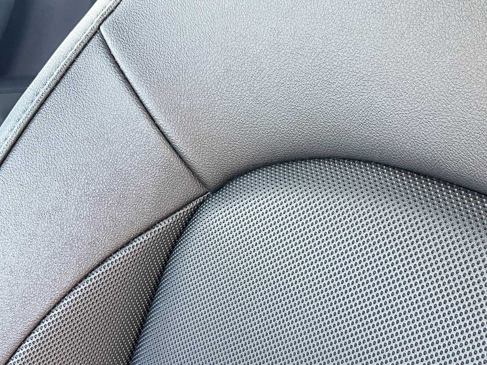 Thumbnail: 2023 MINI Cooper Hardtop - 24