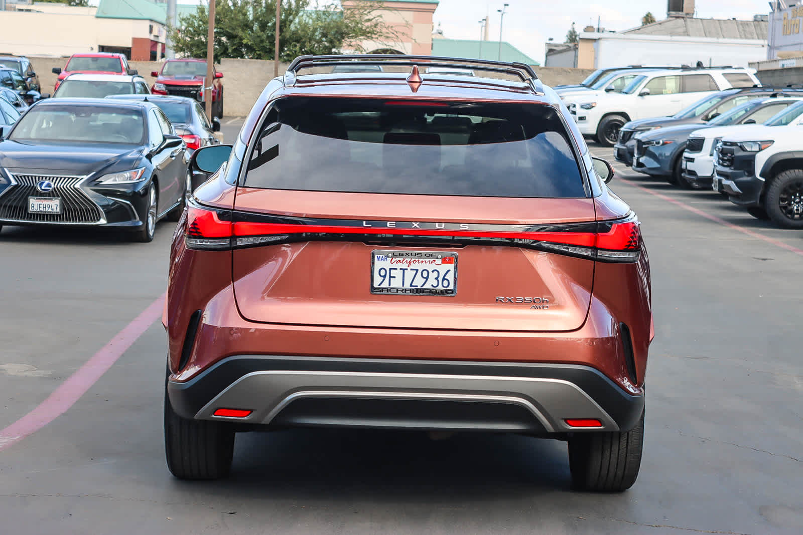 2023 Lexus RX 350h Premium photo 3