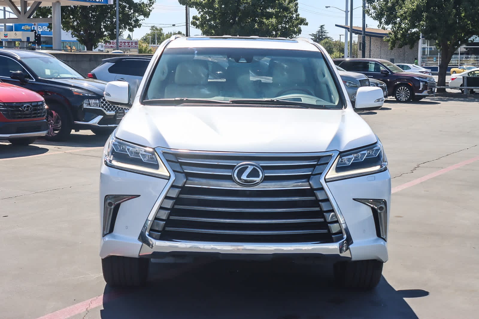 Thumbnail: 2016 Lexus LX - 6