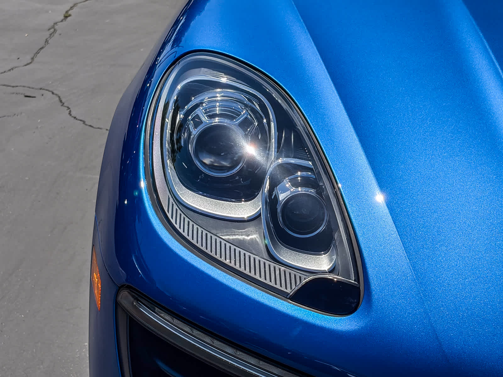 Thumbnail: 2018 Porsche Macan - 7