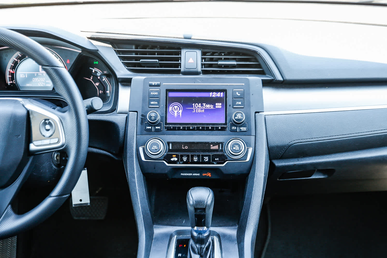 Thumbnail: 2016 Honda Civic - 12