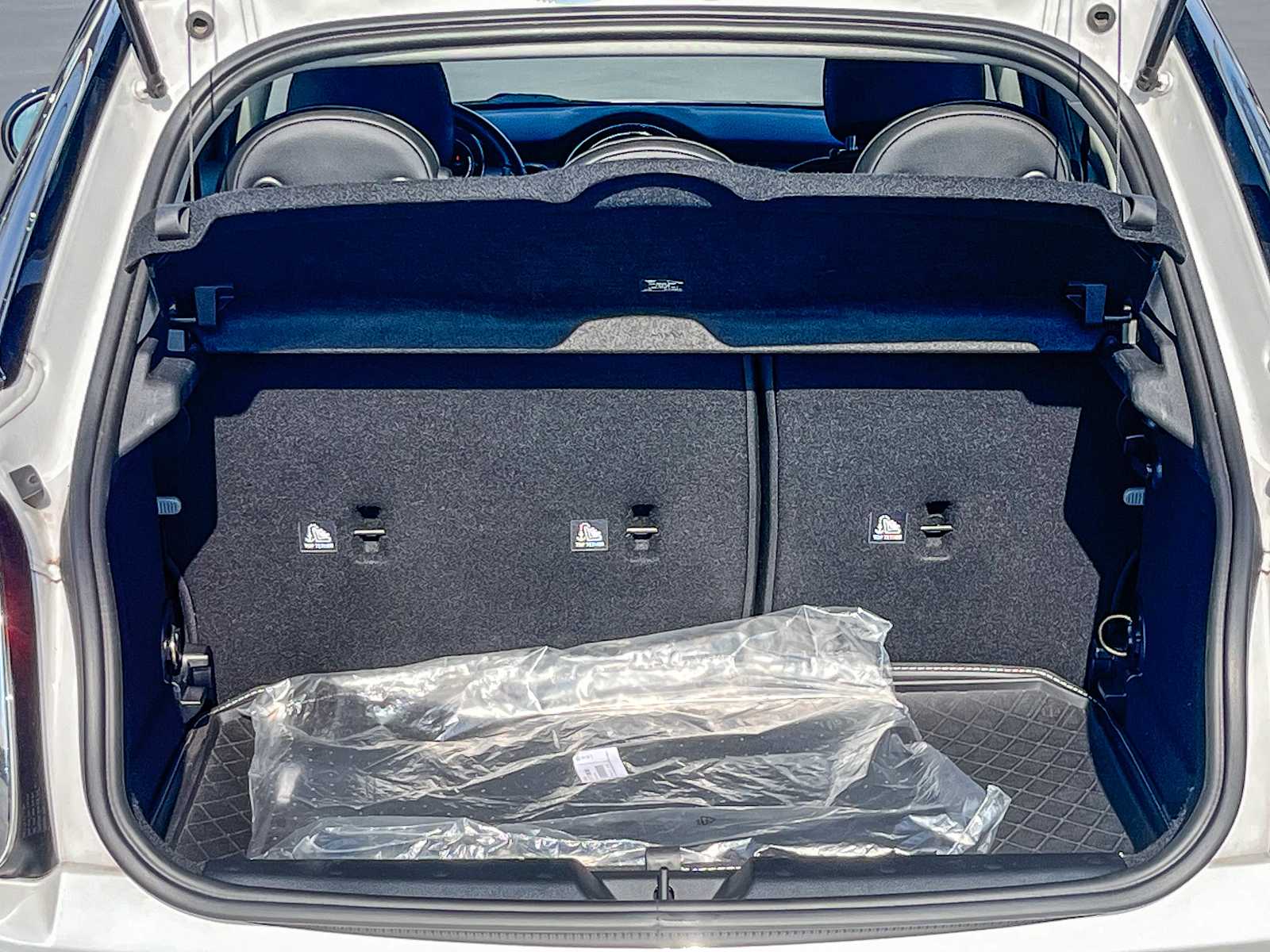 Thumbnail: 2023 MINI Cooper Hardtop - 25