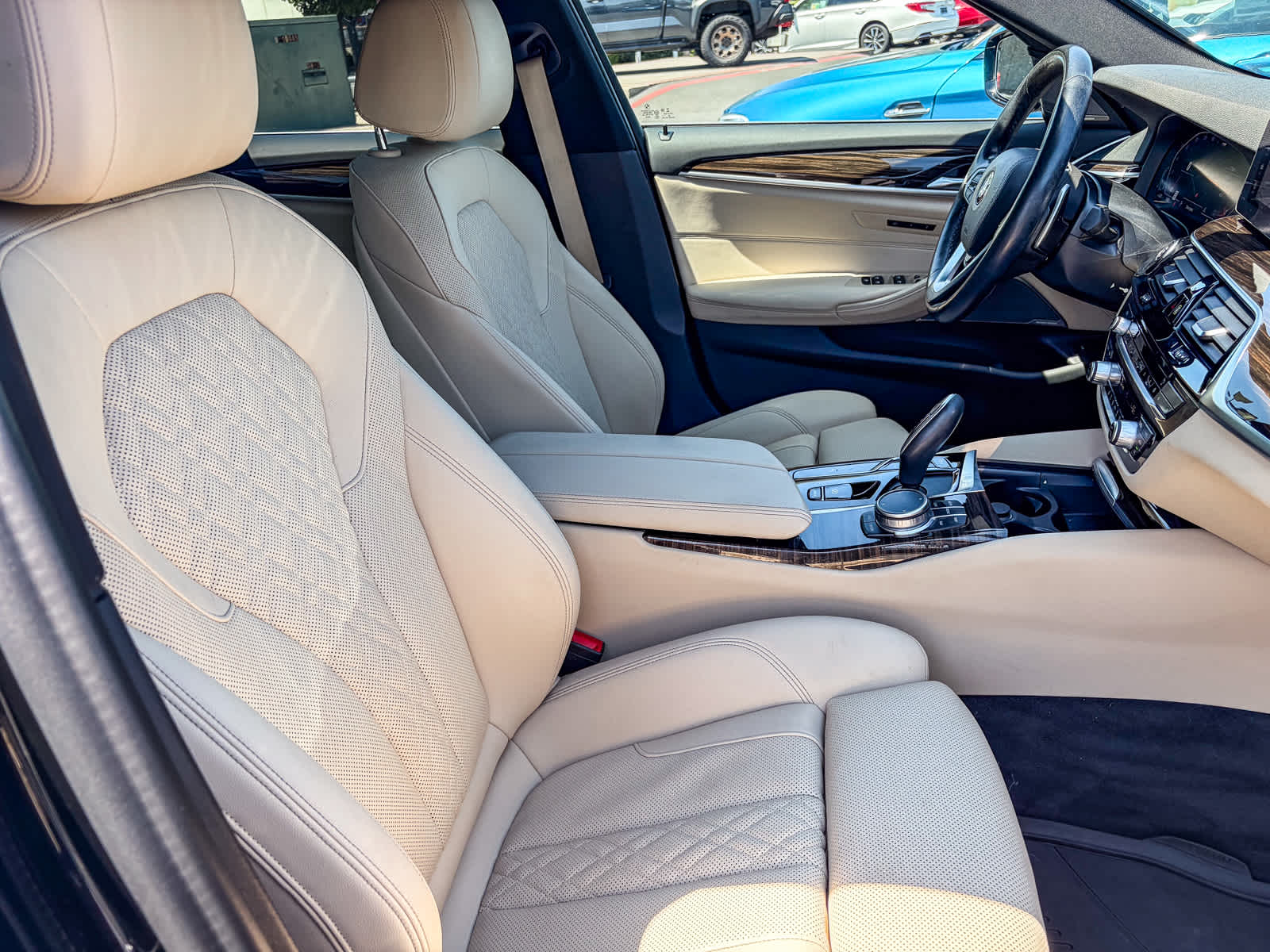 Thumbnail: 2021 BMW 5 Series - 15