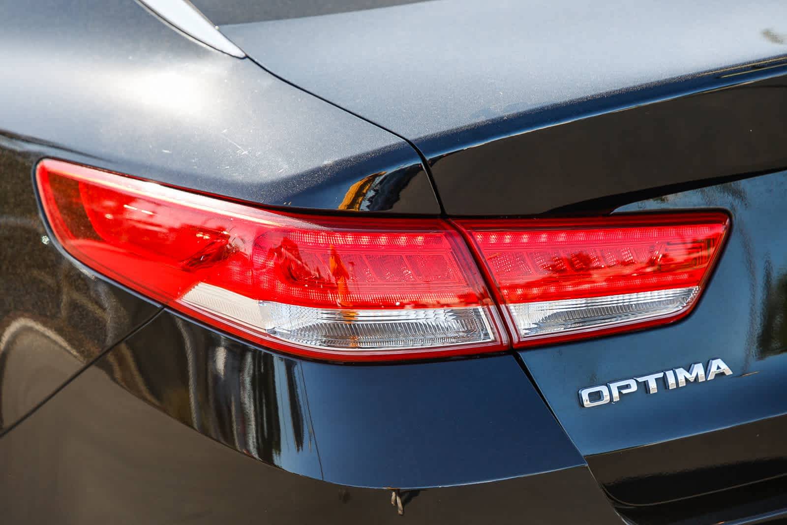 Thumbnail: 2018 Kia Optima - 14