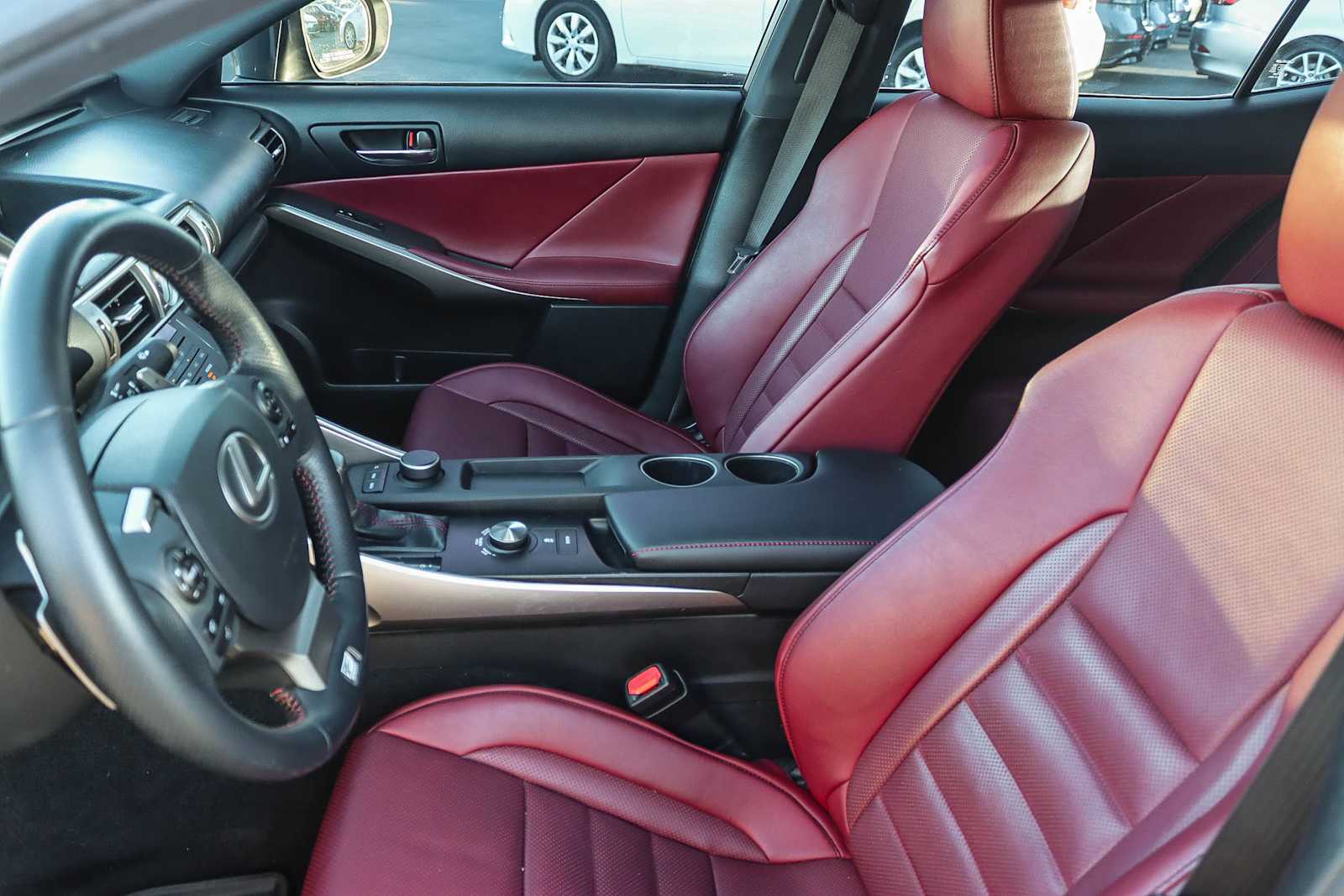 Thumbnail: 2015 Lexus IS - 17