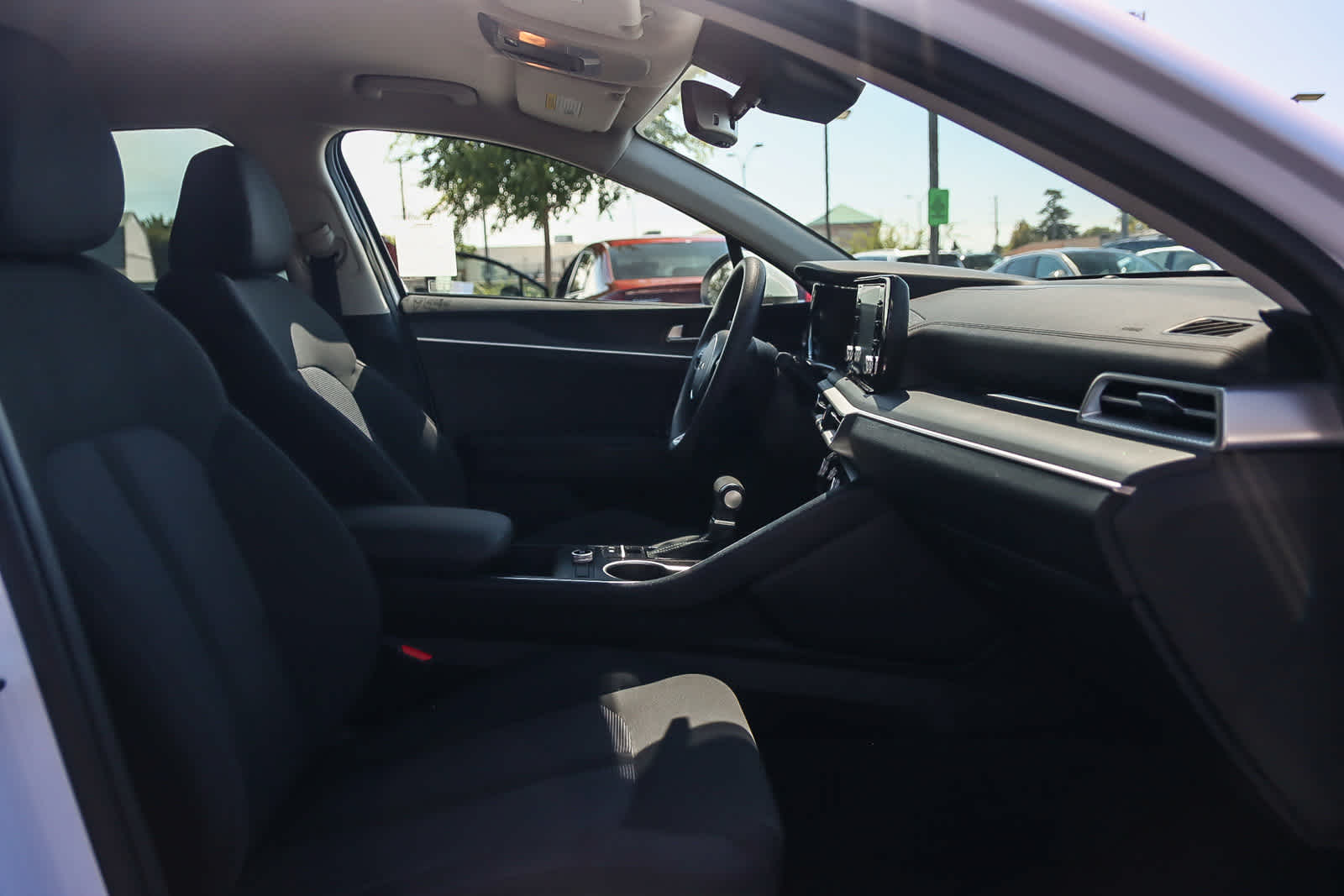 Thumbnail: 2023 Kia K5 - 16