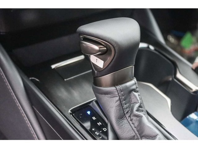 Thumbnail: 2025 Lexus ES - 19