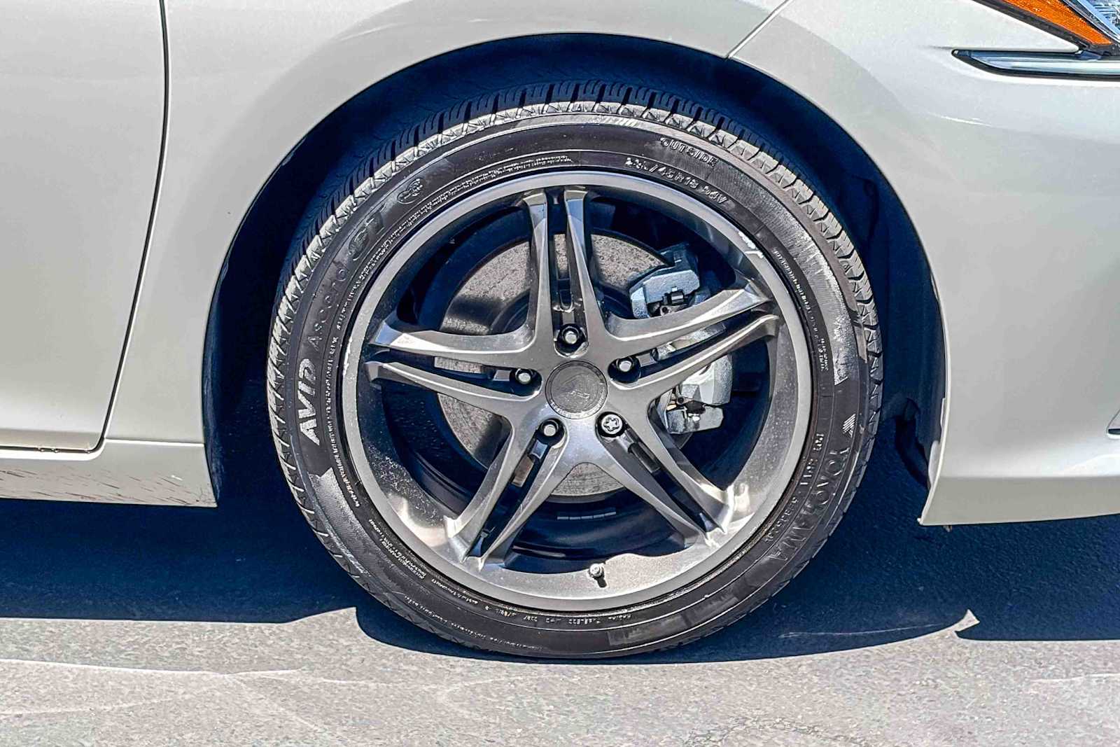 Thumbnail: 2021 Lexus ES - 9