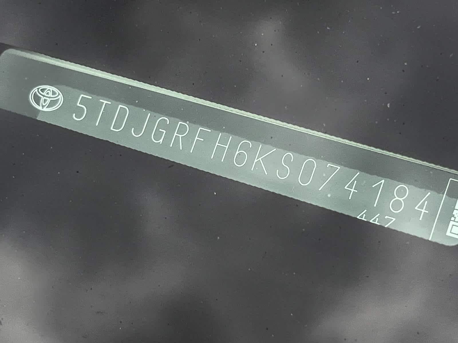 Thumbnail: 2019 Toyota Highlander - 29