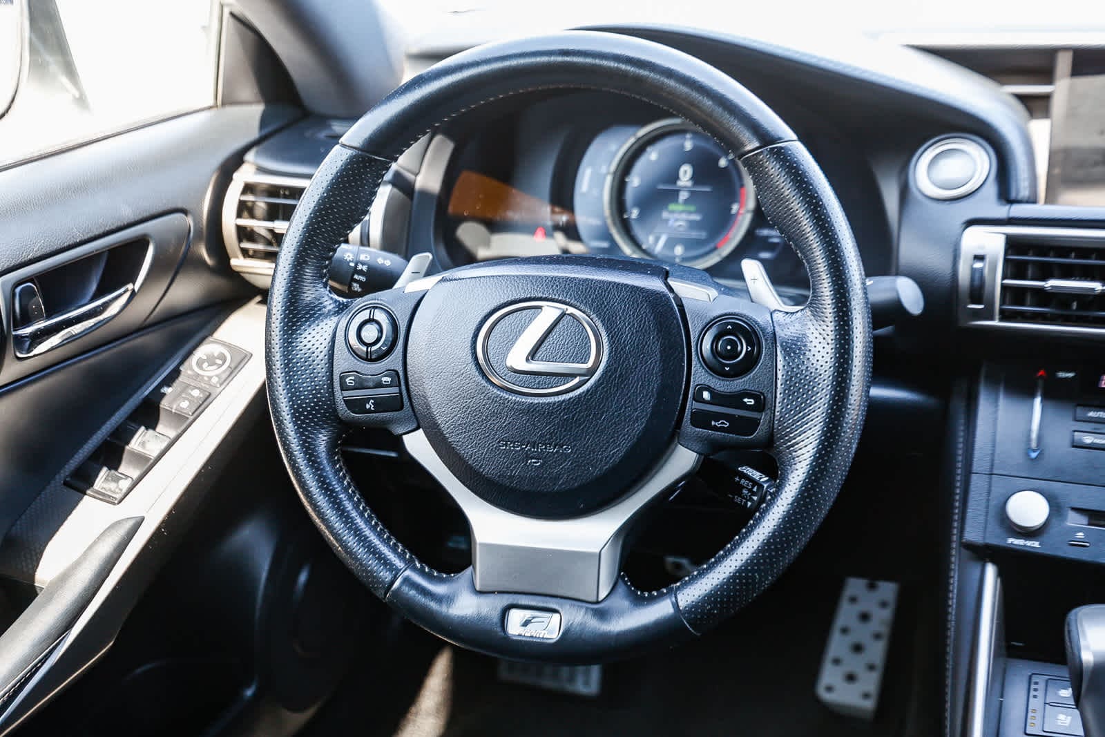 Thumbnail: 2015 Lexus IS - 14