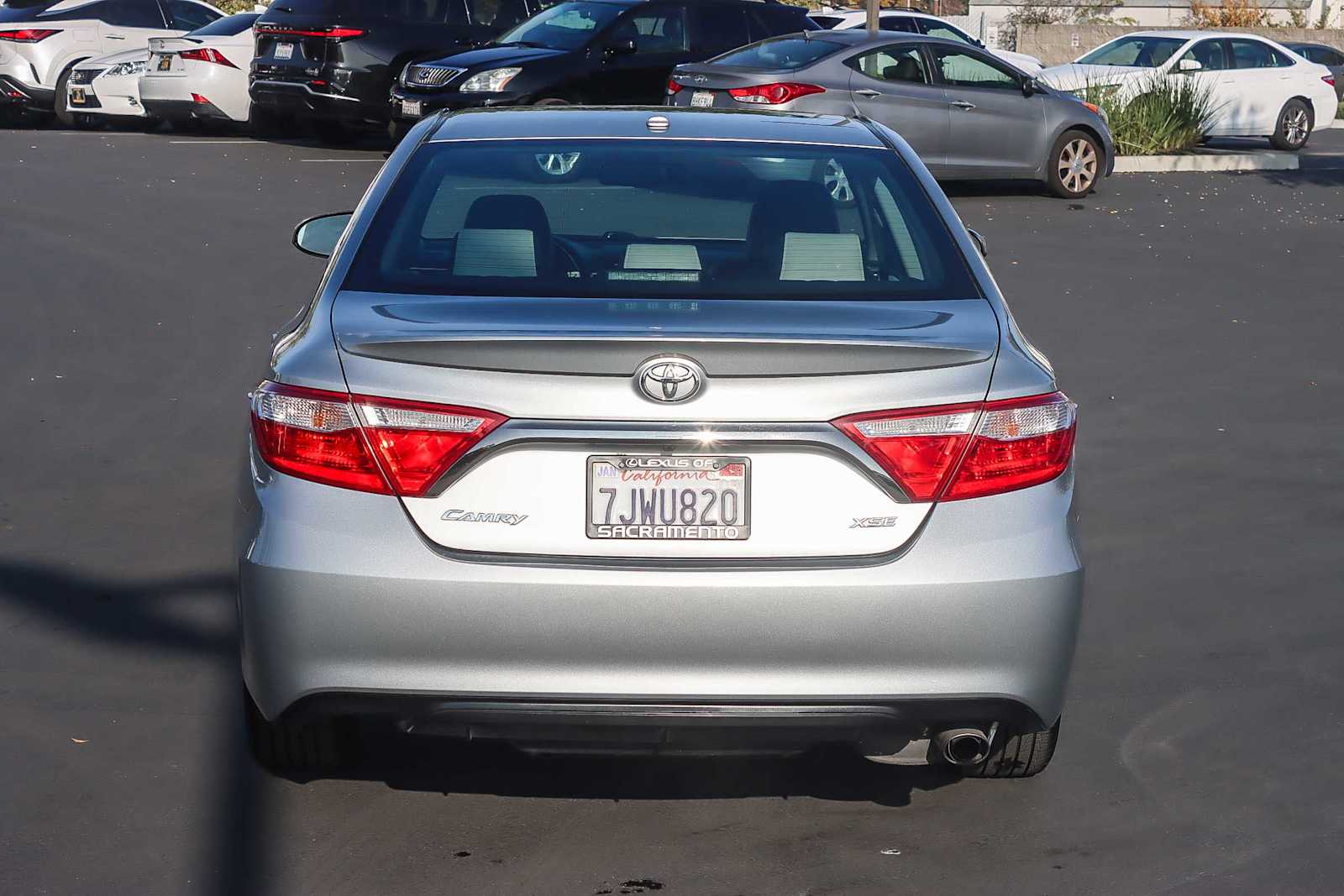 2015 Toyota Camry XSE photo 3