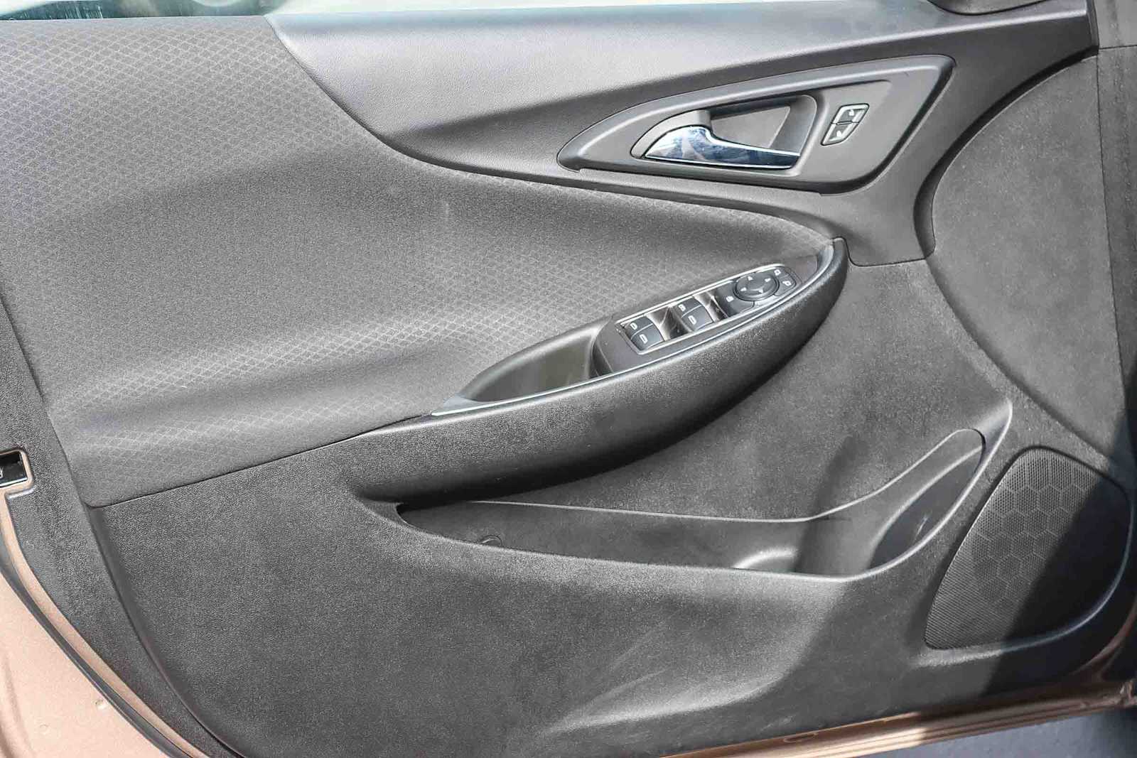 Thumbnail: 2019 Chevrolet Malibu - 18