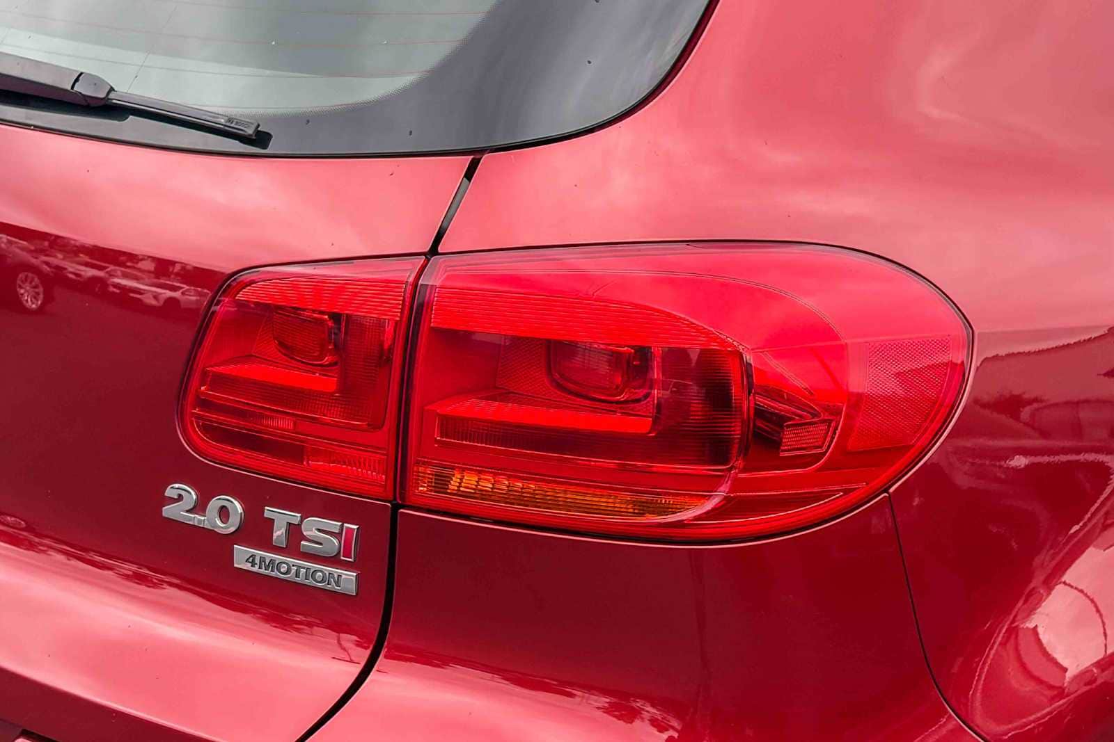 2015 Volkswagen Tiguan S photo 3