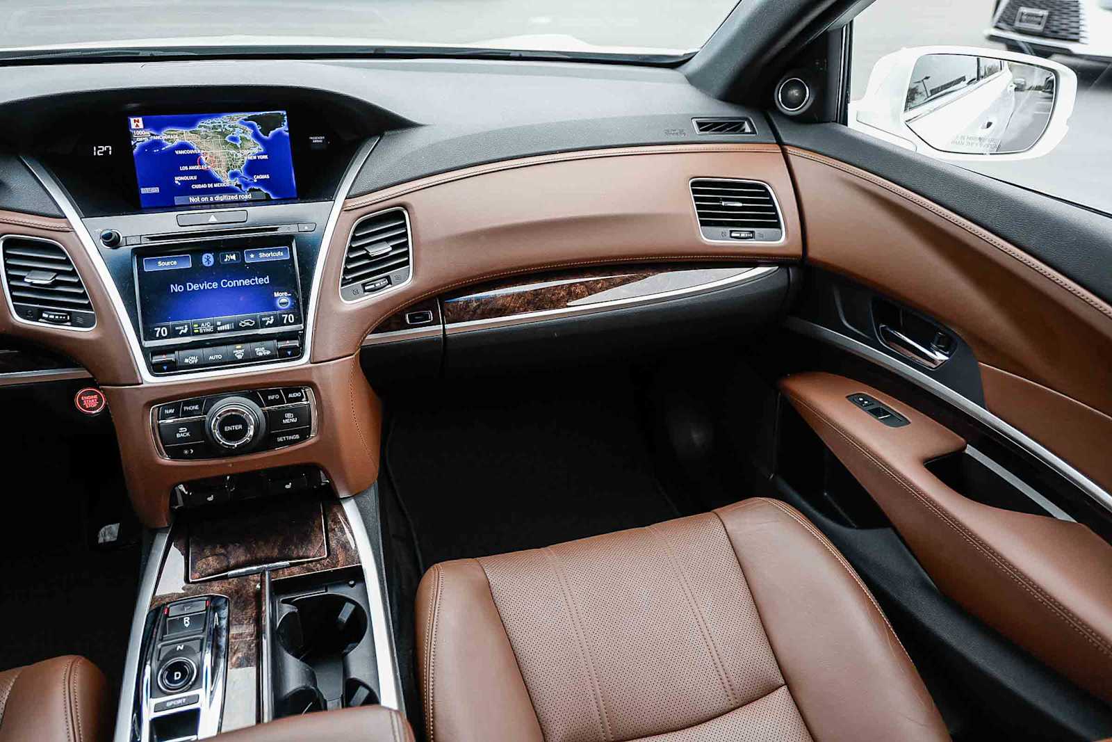 Thumbnail: 2018 Acura RLX - 15