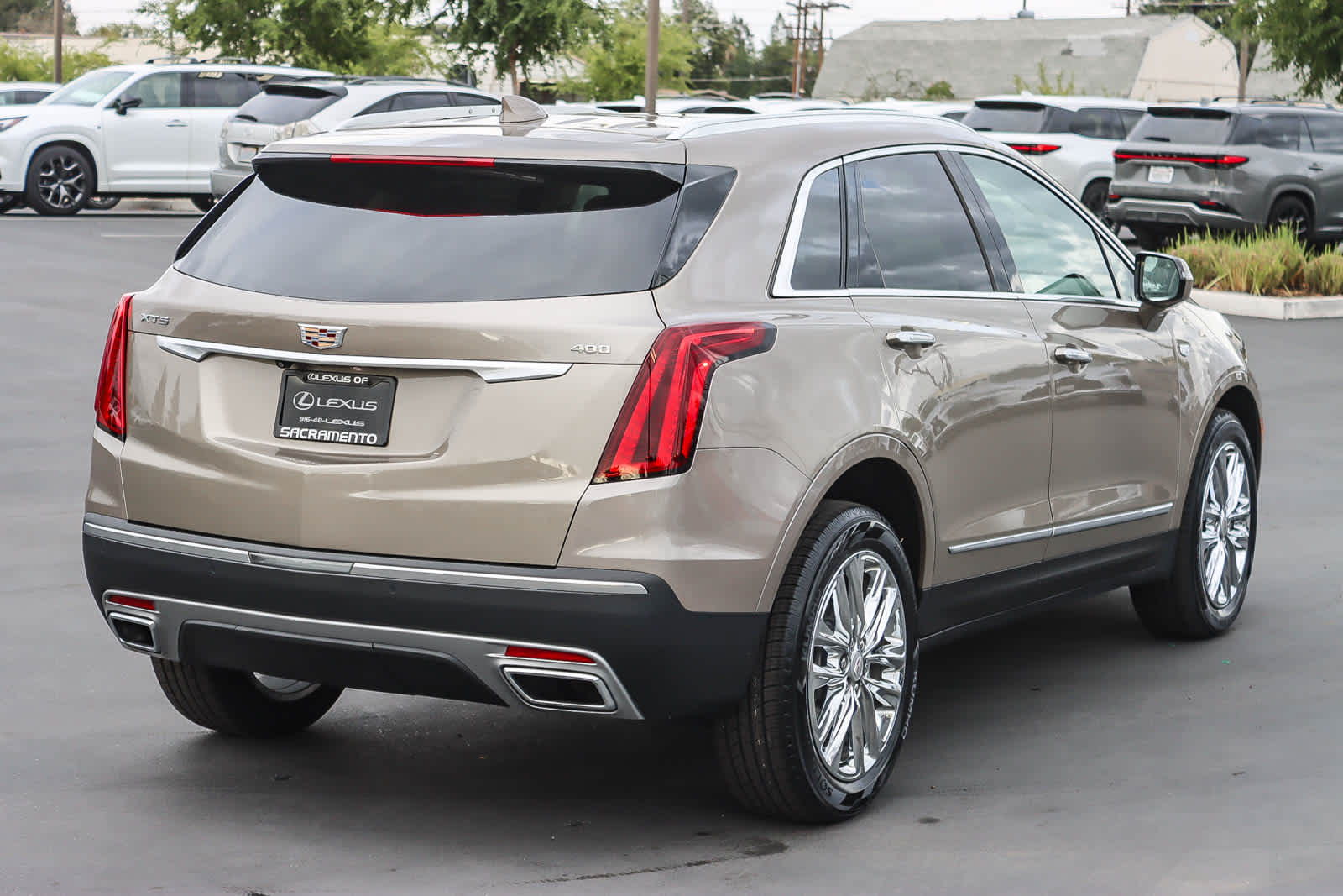 2022 Cadillac XT5 Premium Luxury photo 3