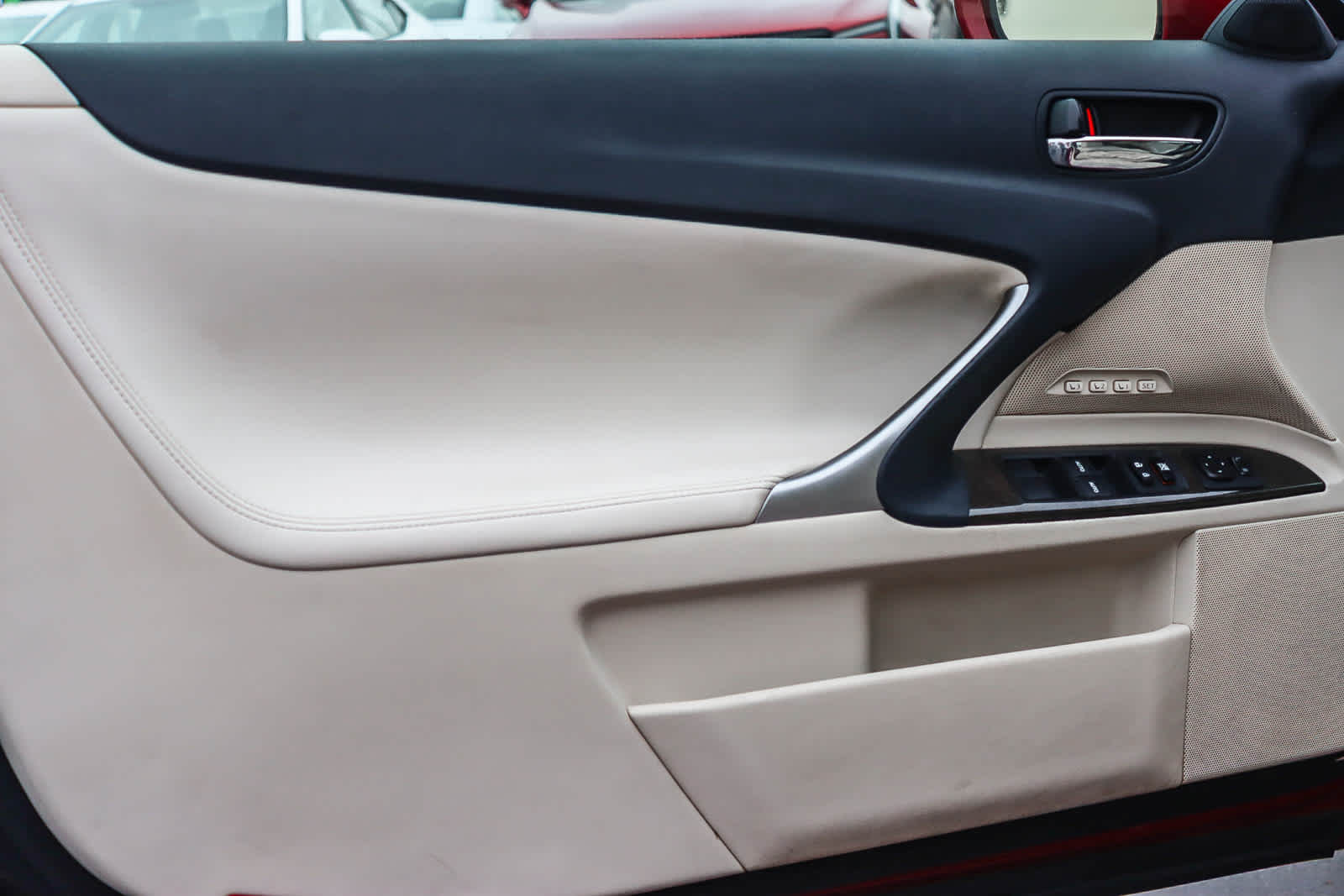 Thumbnail: 2010 Lexus IS - 19