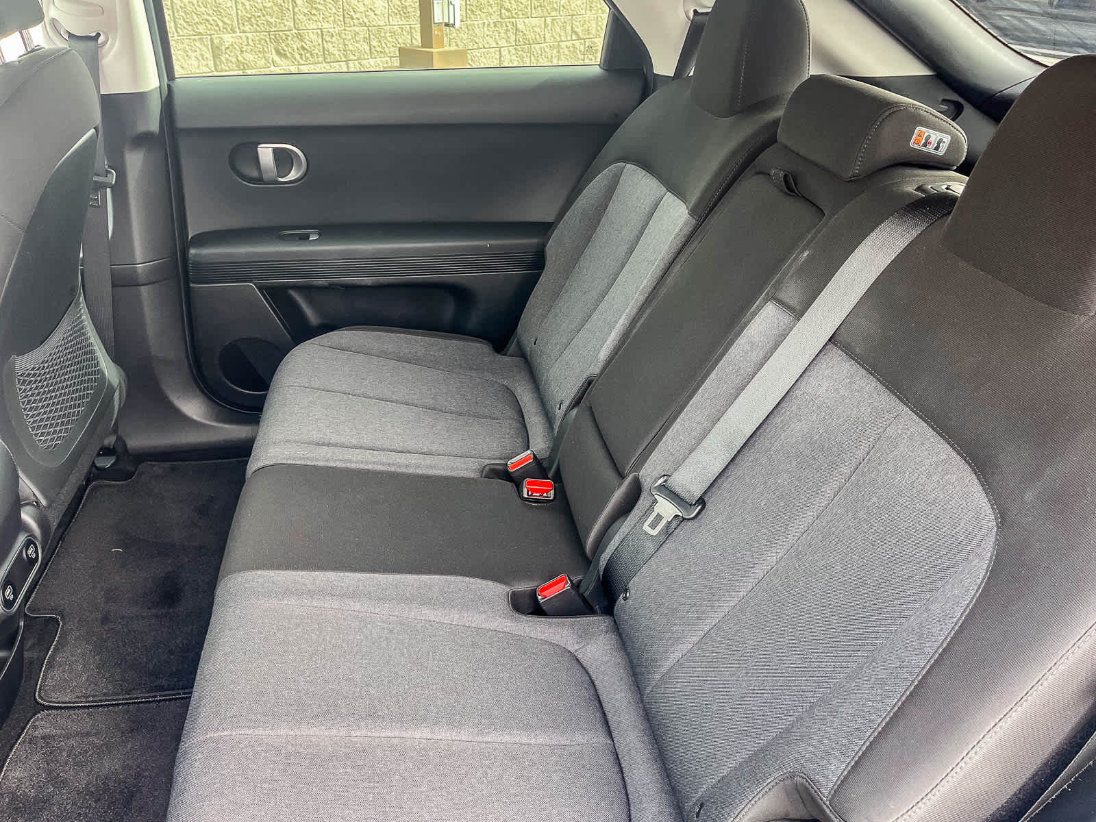 Thumbnail: 2022 Hyundai Ioniq 5 - 17