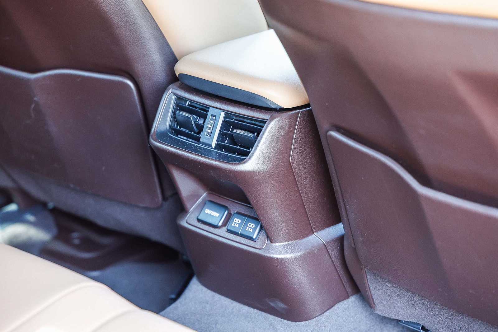Thumbnail: 2019 Lexus ES - 26