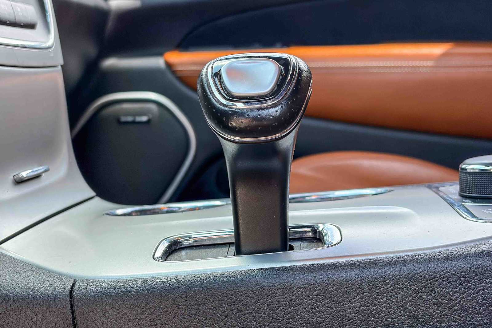 Thumbnail: 2015 Jeep Grand Cherokee - 21