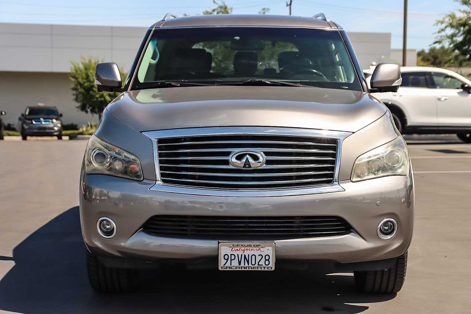 Thumbnail: 2011 INFINITI QX56 - 10