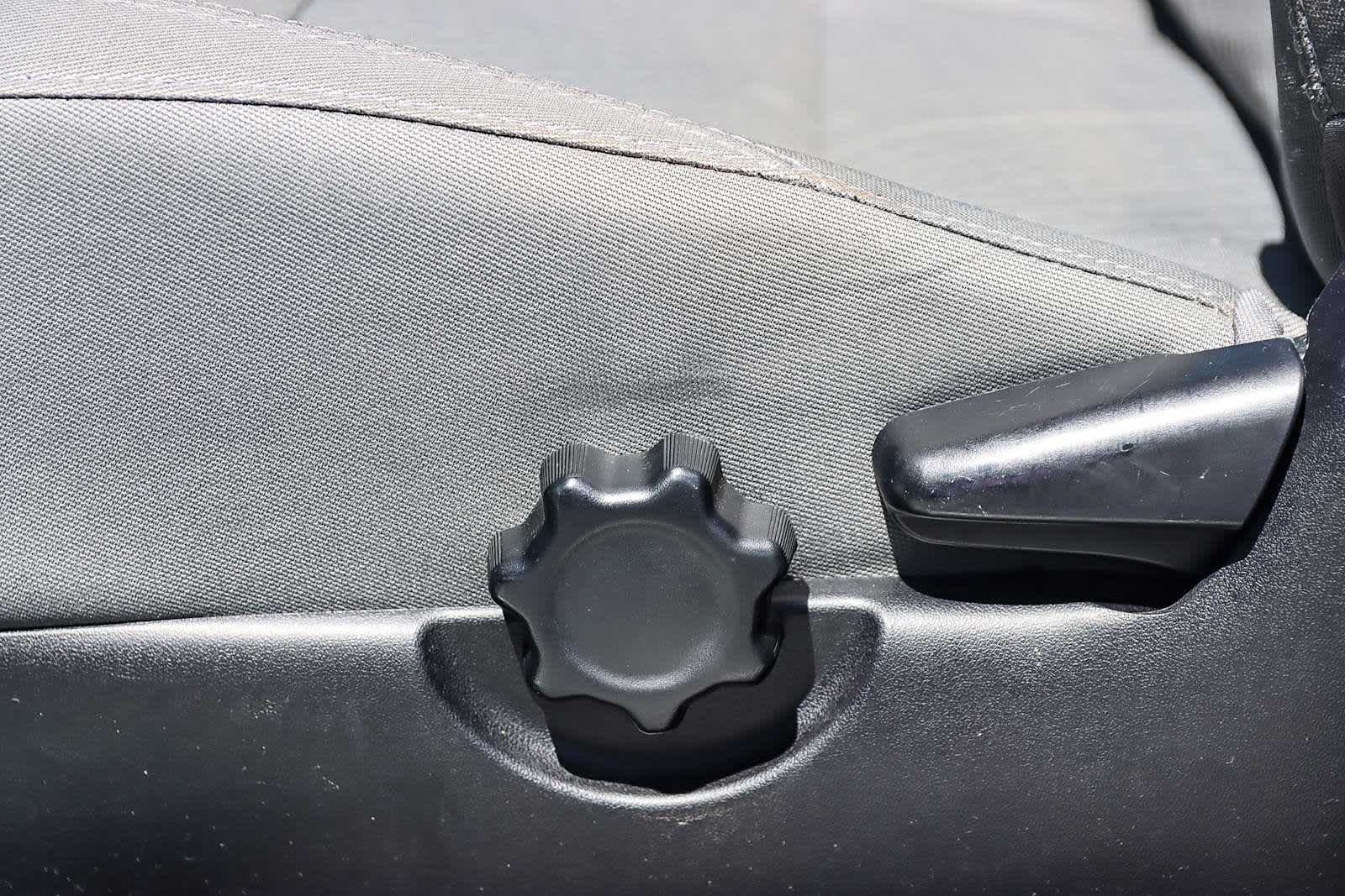 Thumbnail: 2021 Toyota Tacoma - 35