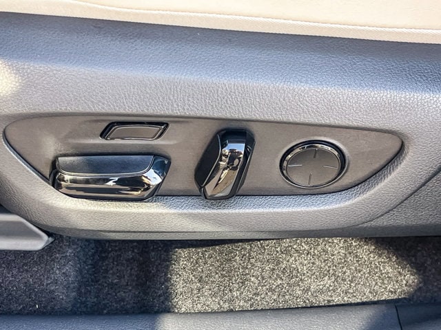 Thumbnail: 2026 Lexus RX - 22