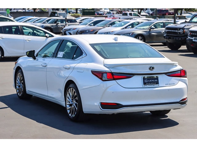Thumbnail: 2025 Lexus ES - 2