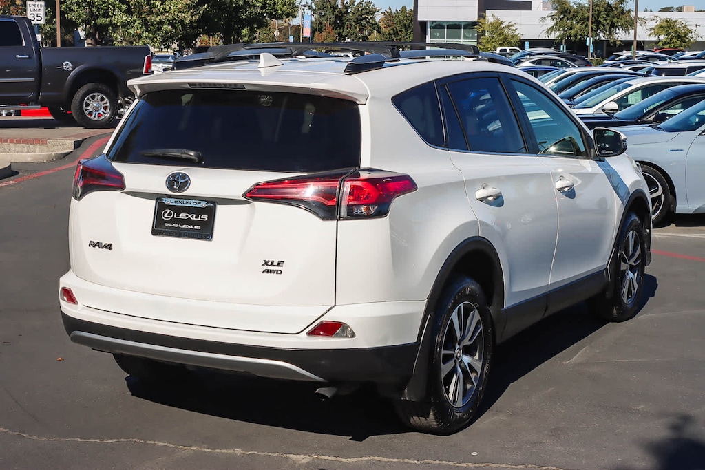 Used 2018 Toyota RAV4 XLE SUV