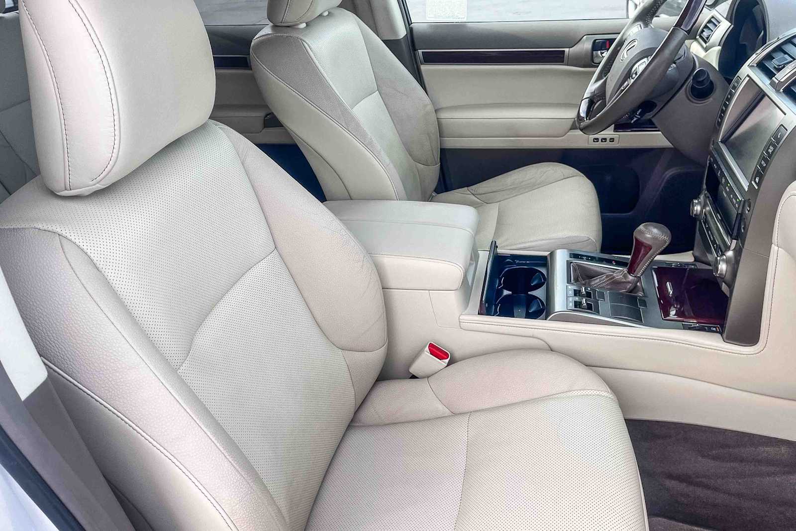 Thumbnail: 2018 Lexus GX - 16