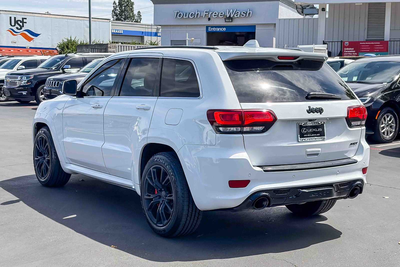 Thumbnail: 2015 Jeep Grand Cherokee - 2