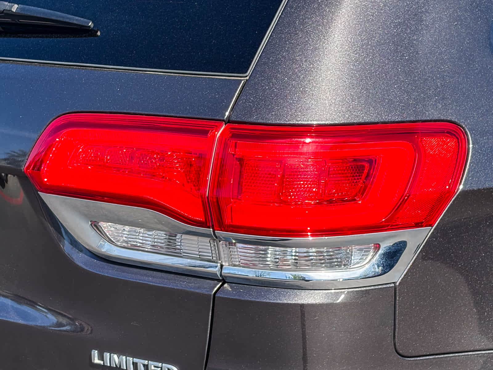 2019 Jeep Grand Cherokee Limited photo 3