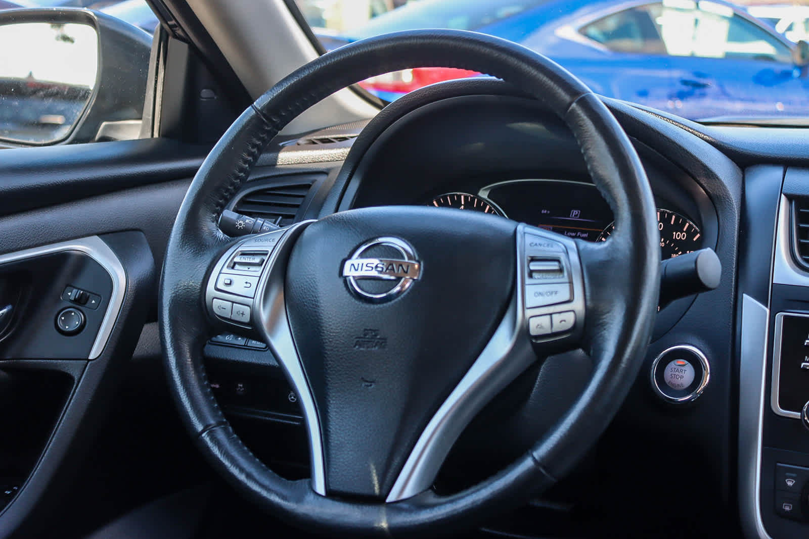 Thumbnail: 2016 Nissan Altima - 12