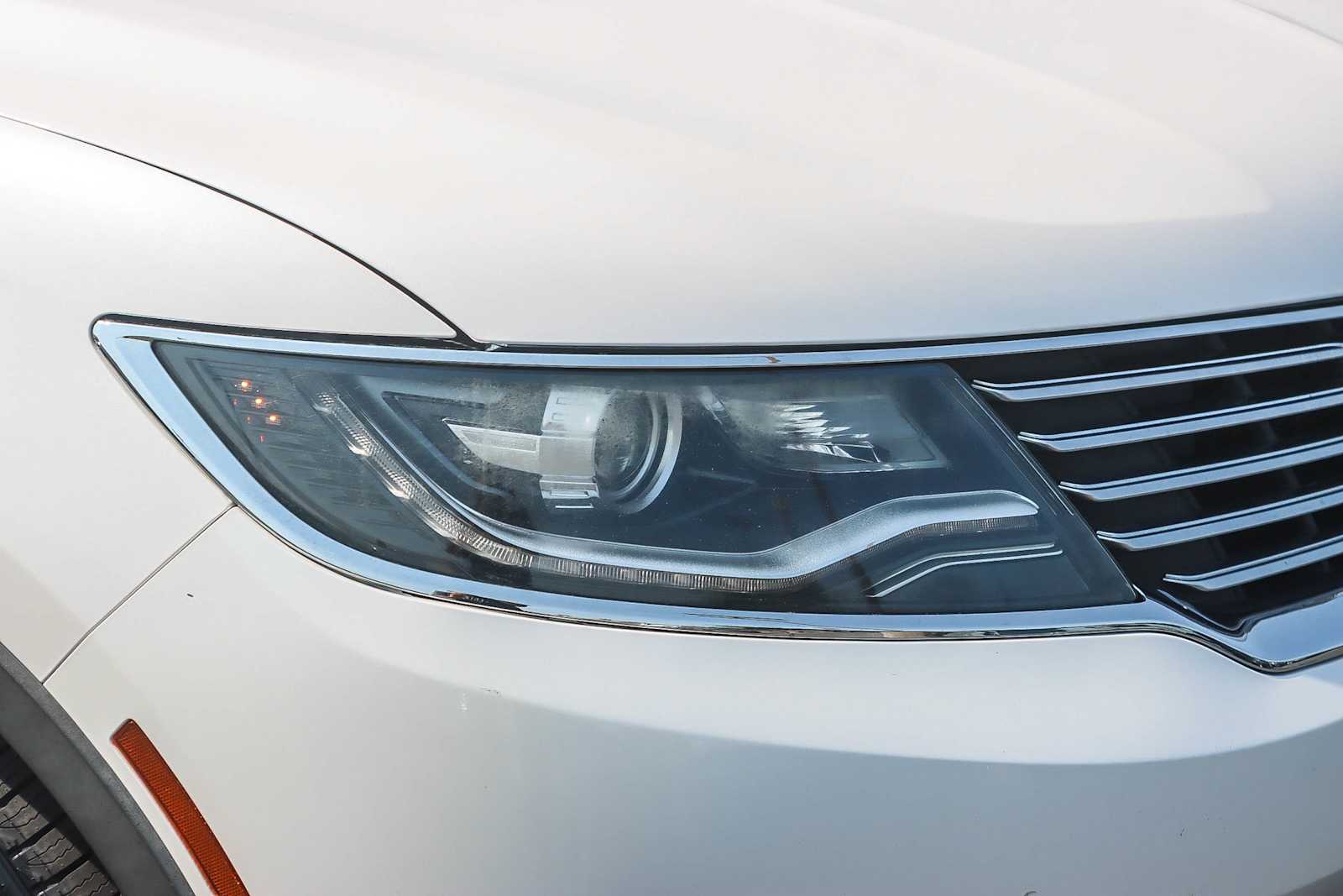 Thumbnail: 2017 Lincoln MKX - 7