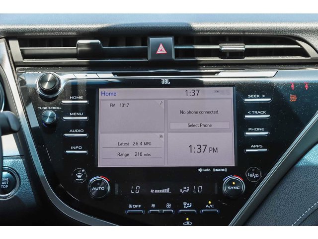 2018 Toyota Camry XSE 13