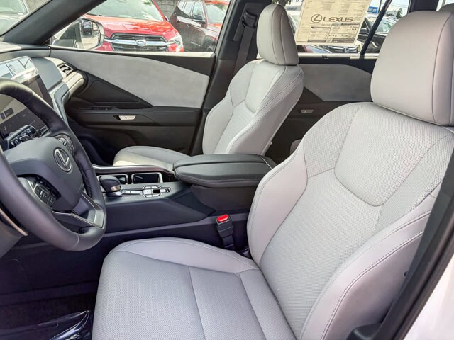 Thumbnail: 2026 Lexus TX - 17