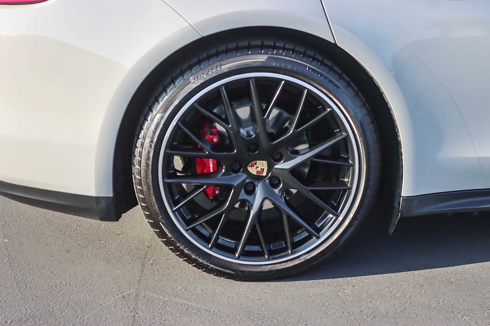 Thumbnail: 2018 Porsche Panamera - 12