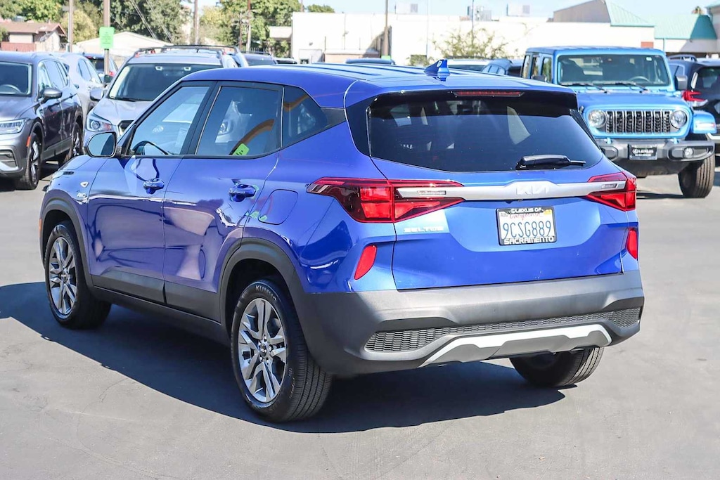 Used 2023 Kia Seltos LX SUV
