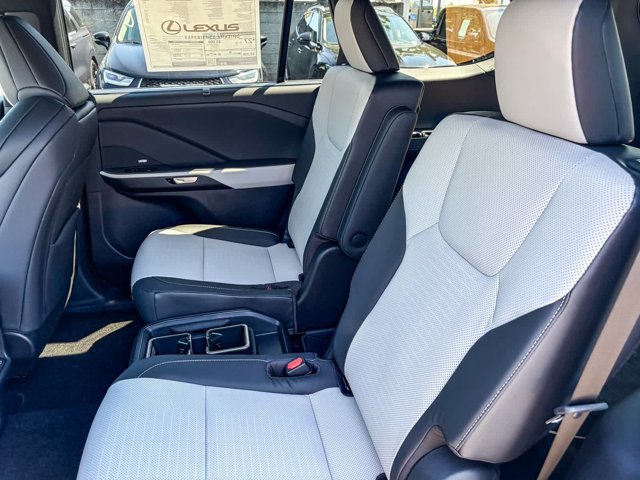 2026 Lexus TX 500h F-Sport Premium - Photo 19
